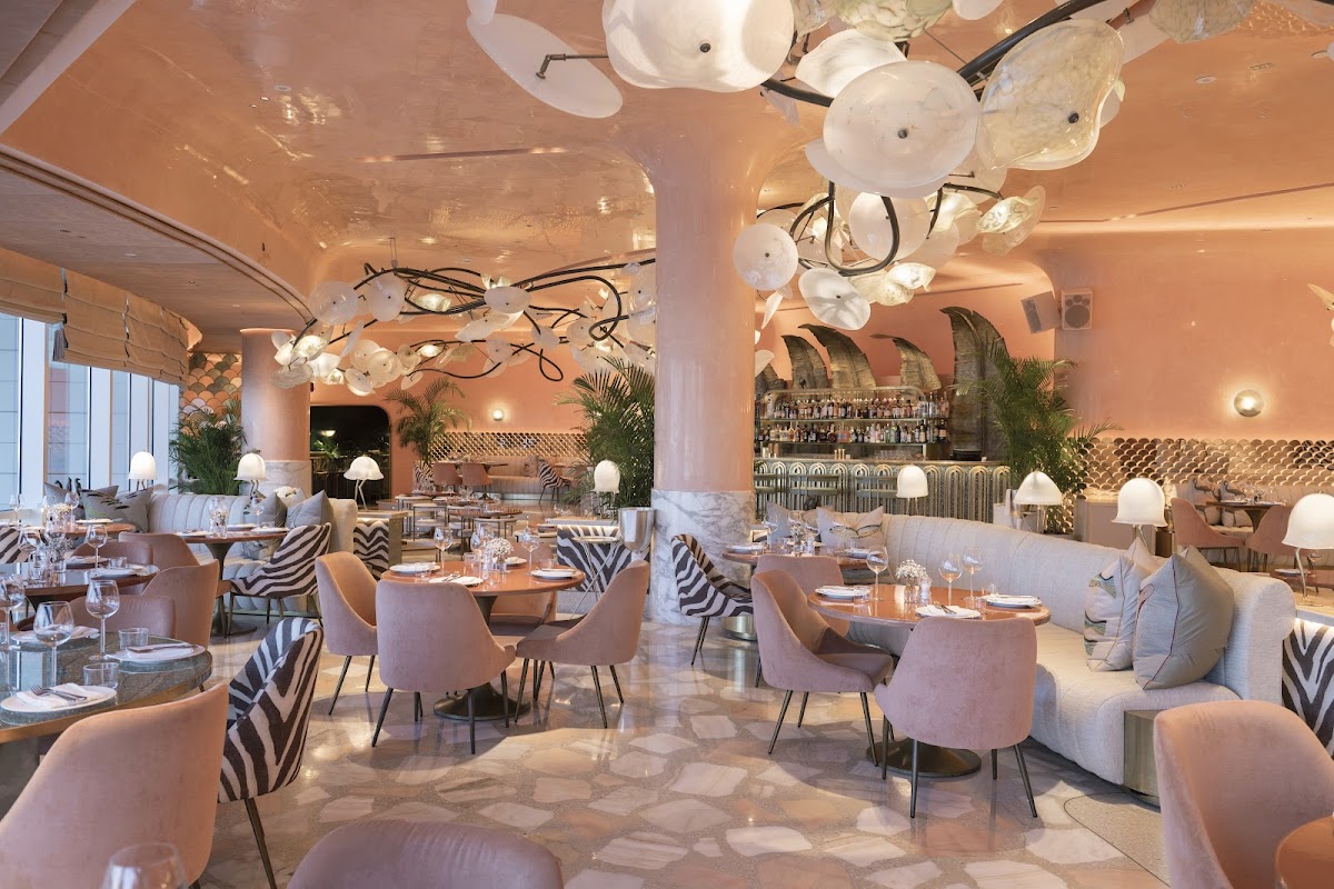 Flamingo Room by tashas Abu Dhabi