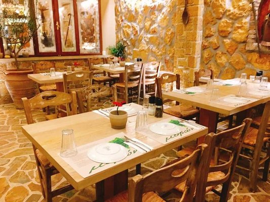 MIRONI Restaurant - Greek Kitchen